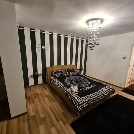 Apartament Cristina Deva Exteriör bild