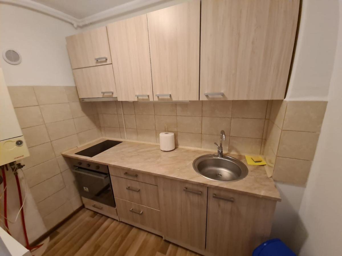 Apartament Cristina Lägenhet Deva Exteriör bild